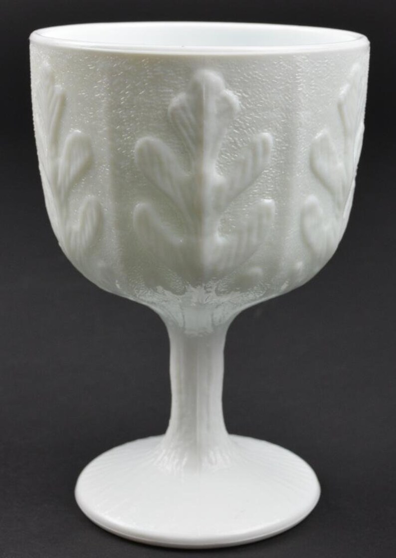 County Chic Wedding Table D\u00e9cor White FTD Milk Glass Pedestal Vase Bowl Set Bulk Vintage Oak Leaf Milk Glass Centerpiece Lot