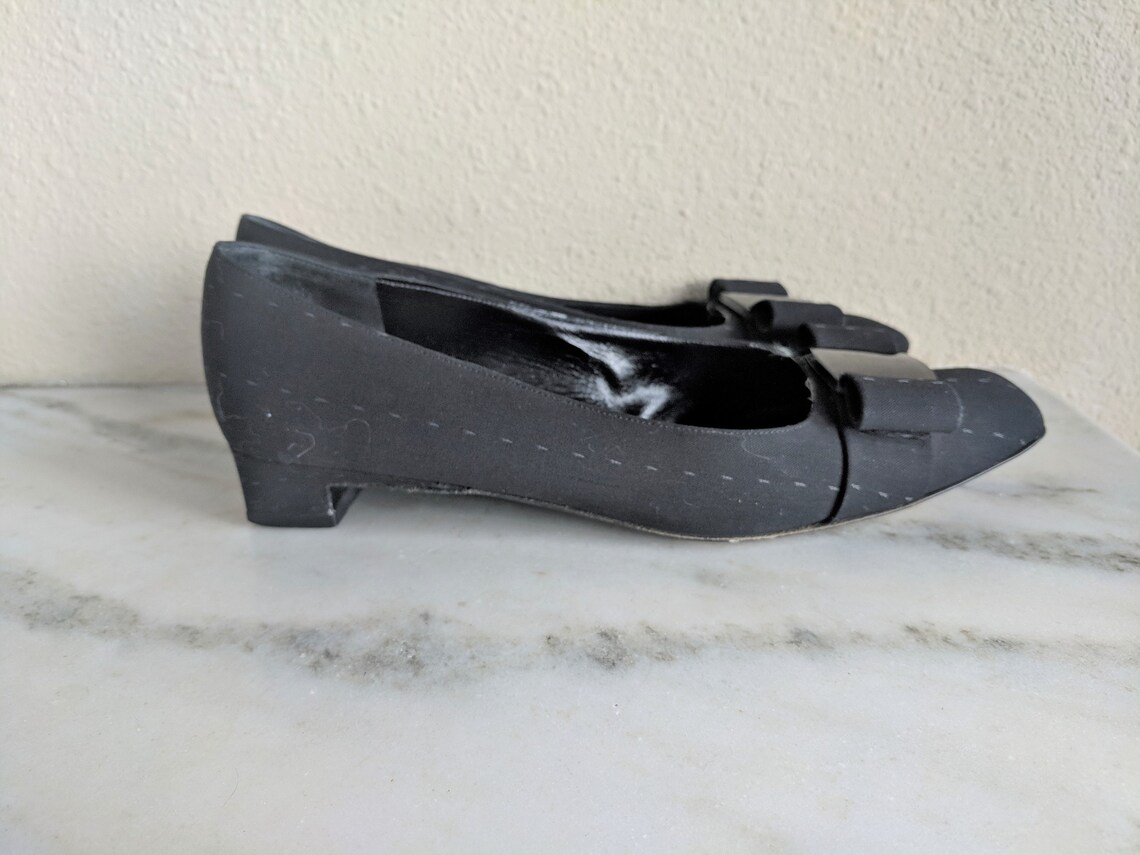 ferragamo vara heels