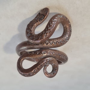 Bague Ancienne Vintage En Forme De Serpent - Métal Bronze Et Métaux Mélangés - Taille Ajustable Femme