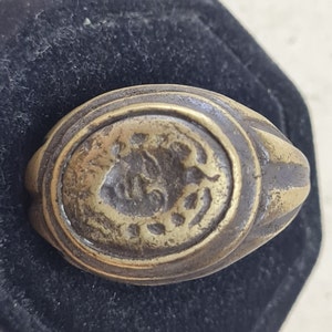 Gorgon Medusa Ring Handmade Signet Vintage roman spqr