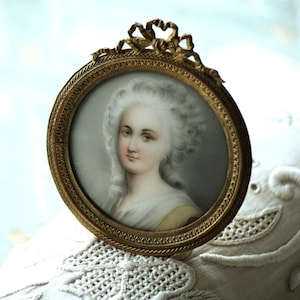 Miniature portrait painting Marie Antoinette, Antique painting, portrait of woman, French gilded Ormolu oval frame easel, French ribbon bow