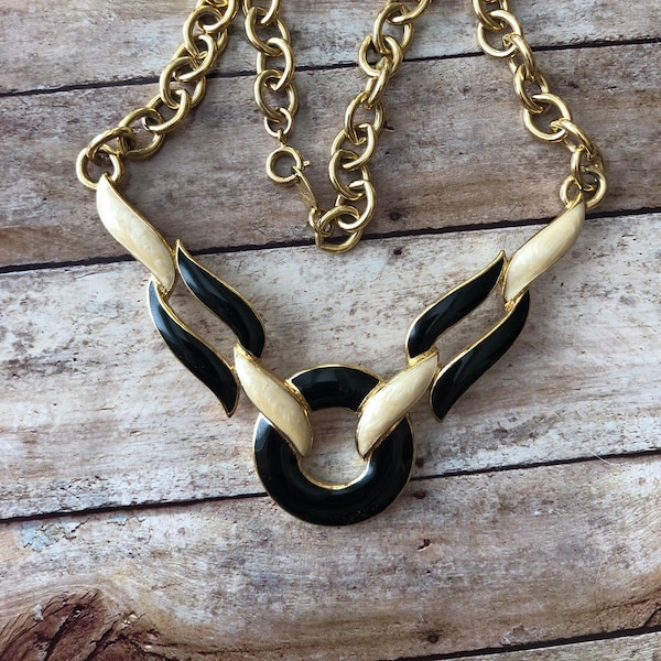 Trifari tm gold chain necklace clearance