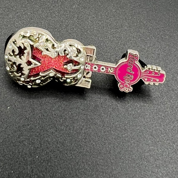 Hard Rock Cafe pin. Very rare. Limited Edition . Brest cancer awareness pin .Collectible