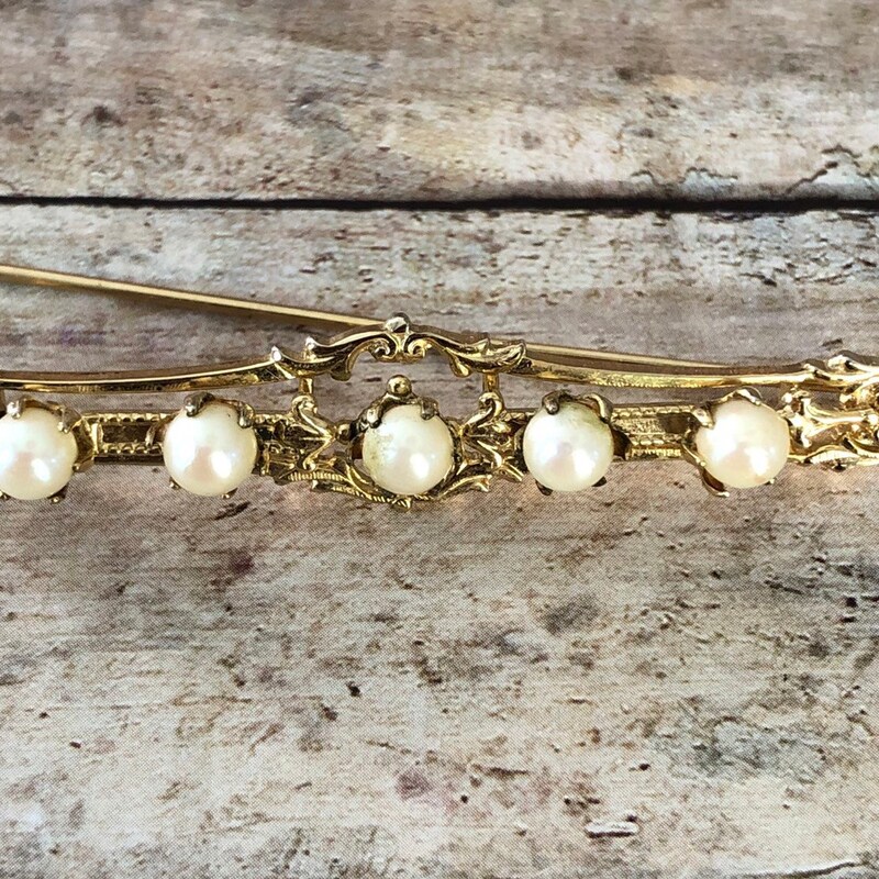 Beaded Pearl Vintage Brooch main image 1