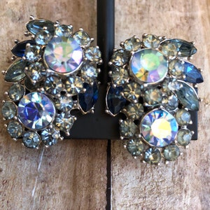 Crown Trifari 1950   clip on earrings, silver tone metal blue glass crystals, leaf shape wedding accessories