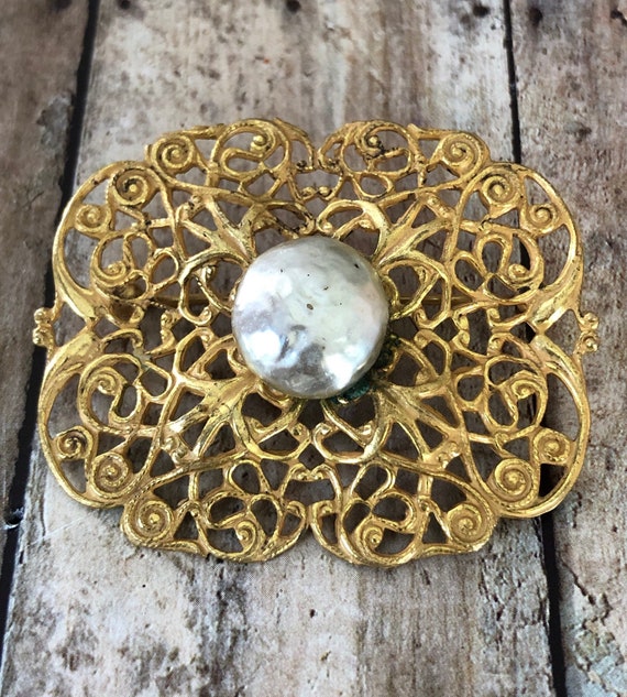 Miriam Haskell Vintage Filigree Gold Tone Metal Brooch With Faux