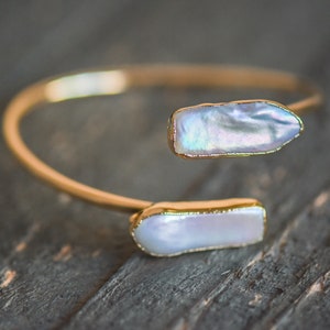 Pearl Bangle,Pearl Bracelet,Pearl Cuff,Freshwater Pearl Bangle,Pearl Jewelry,White Freshwater Pearl Bangle,Gift for Her,Mother&#39;s day gift