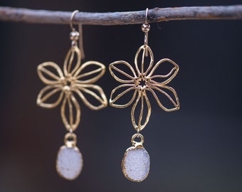 Druzy Earrings,Sparkly Earrings,Gold Druzy Earrings,Floral Drop Dangle,Druzy Drop Earrings,Flower Earring,Druzy Jewelry,Gold Floral Earrings