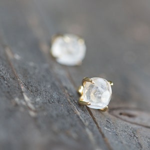 Raw Quartz Studs,Quartz Stud Earrings, Rough Quartz Crystal Earrings ,Raw Quartz Earrings,Quartz Studs ,Quartz Earrings ,Simple Quartz Studs