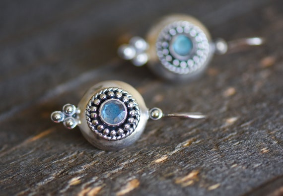 Labradorite Earrings, Labradorite Jewelry,Sterling Silver Labradorite Earrings,March birthstone Earring,Gemstone Earring,Genuine Labradorite