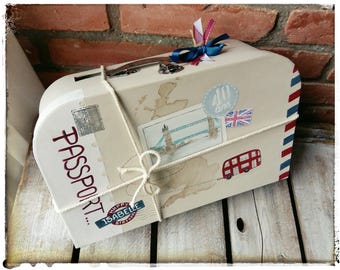 Boite Valise Anniversaire, cagnotte pour voyage, destination Londres,   "So British", taille moyenne