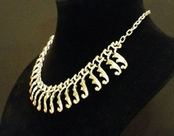 SARAH COVENTRY NECKLACE "Fancy Free" Silver Toned… - image 3