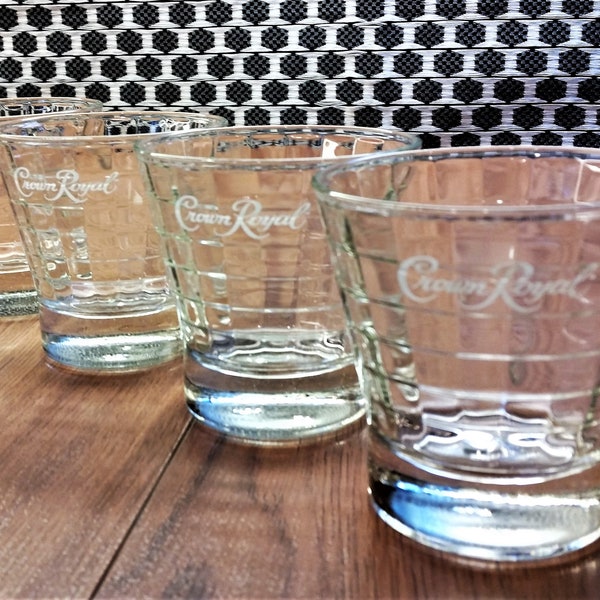 CROWN ROYAL LOWBALL Whiskey Glasses " On The Rocks " Barware Set of 4 Vintage 1980's Old Fashioned Man Cave Distilleriana