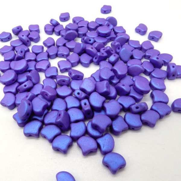 Ginko Bead Chatoyant Shimmer Eggplant, 2-Hole Czech Glass 7.5x7.5mm, 02010-29721-35 Beads