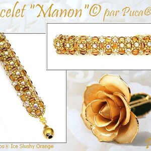 Puede incluir: Un brazalete de cuentas doradas con un dije colgante. El brazalete está hecho con cuentas pequeñas cuadradas y cristales transparentes. El brazalete se llama "Manon" y está diseñado por Puc@-Paris. Las cuentas se describen como "Ice Slushy Orange".