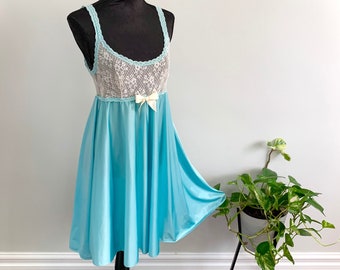 GINGER - vintage turquoise babydoll, aqua satin, sheer cream lace negligee, full skirt retro nightie, mid-century pin-up lingerie (1960s)