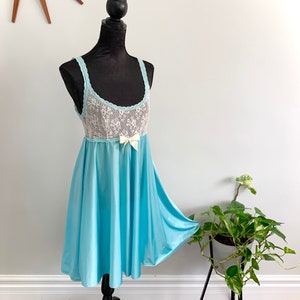 GINGER - vintage turquoise babydoll, aqua satin, sheer cream lace negligee, full skirt retro nightie, mid-century pin-up lingerie (1960s)