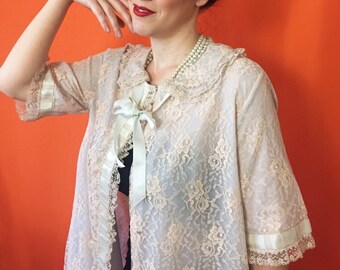 GLYNIS - Vintage Lacy Peignoir Robe, Pastel Midcentury Pin-up Dressing Gown (1950s 1960s)