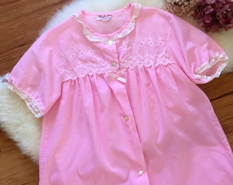 SUZY - vintage pink duster, trapeze dressing gown, lace trim, retro Slumber Suzy pin-up lingerie (1950s 1960s)
