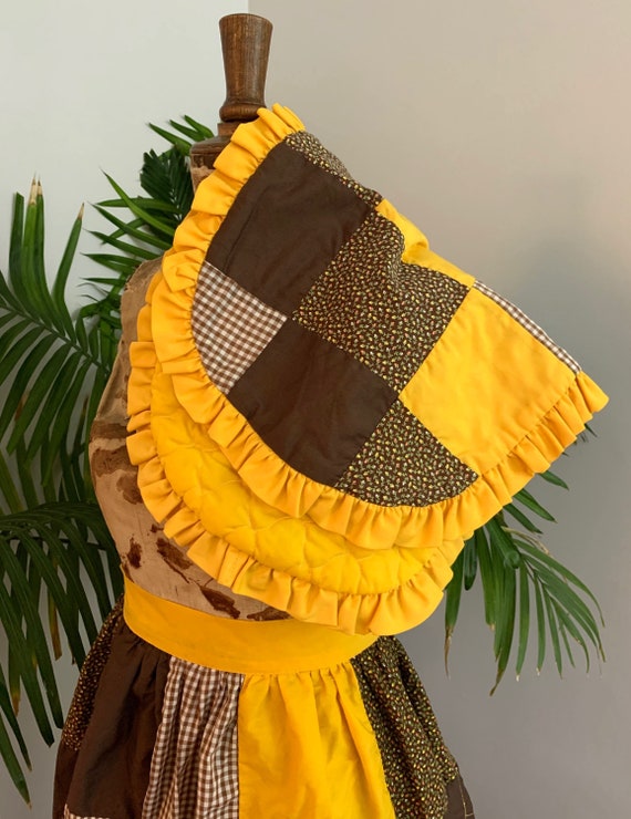 VINTAGE HOSTESS SET - matching patchwork apron, t… - image 4