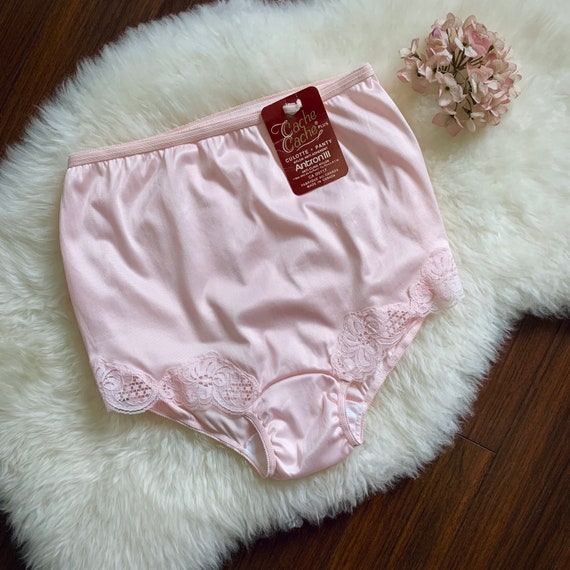 M VINTAGE BIKINI PANTIES NYLON SATIN LINGERIE LACE LACY SOFT KNICKERS For WOMEN M VINTAGE BIKINI PANTIES NYLON SATIN LINGERIE LACE LACY SOFT KNICKERS For WOMEN