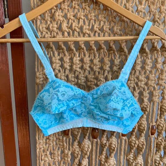 JUDY Vintage Hand-dyed Bullet Bra, Robin's Egg Blue 28D FIGURETTE Lace Cone  Brassiere, Deadstock Midcentury Pinup Lingerie 1950s 1960s 