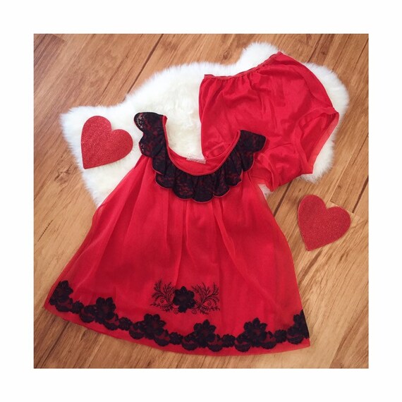 JULIET - vintage two piece lingerie set, red chiff