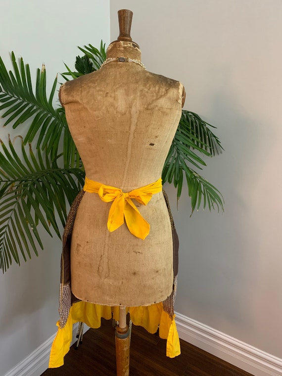 VINTAGE HOSTESS SET - matching patchwork apron, t… - image 8