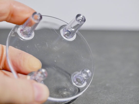 Espositore rotondo in acrilico da 7 cm - Italia