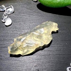 Libyscher Wüsten Glasstein Tektit 6,5 cm