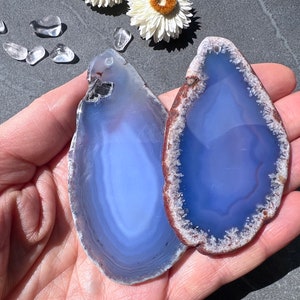 Gebohrte Achatscheiben mit Loch, polierte Geode Scheiben aus Brasilien in Blau, Orange, Gelb und Petrol