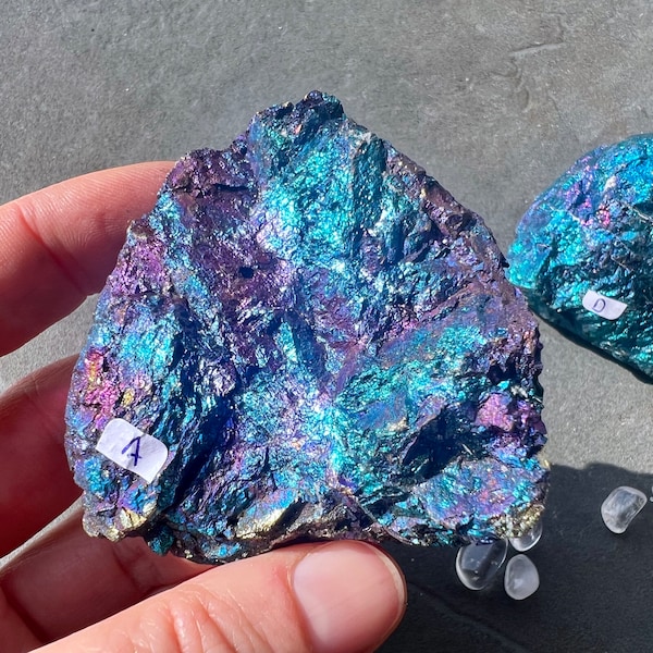 Chalcopyrite Peacock Ore Bornite L-size