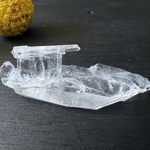 Faden Quartz Crystal 1.7 inches Himalayan Quartz Crystal