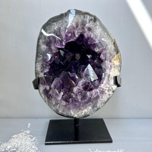 Uruguay Amethyst 7“ on Metal Stand 1890g | Large Purple-Black Crystal Geode | High Quality Statement Piece