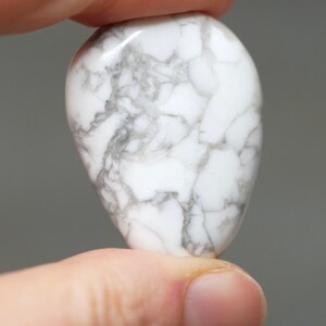 Flat Howlite Pocket Stones - Etsy