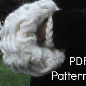 Winter Wonderland Muff a PDF Knitting Pattern by Theresa Shingler