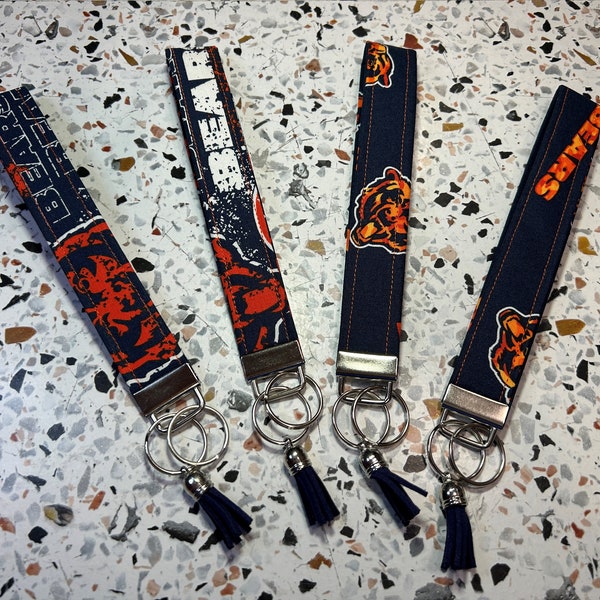 Chicago Bears Keychain, Chicago Bears Wristlet, Chicago Bears, NFL Keychain, Chicago Sports Keychain, Fathers Day Gift, Gift for Him