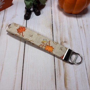 Fall Keychain, Halloween Keychain, Thanksgiving Keychain, Fall Gift, Ice Coffee Keychain, Fall Wristlet, Fall Keyfob, Wristlet, Keychain Leaves and Pumpkins