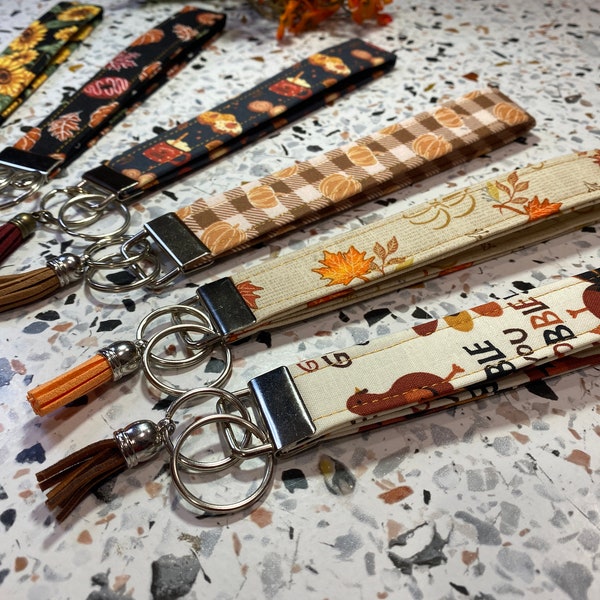 Fall Keychain, Halloween Keychain, Thanksgiving Keychain, Fall Gift, Ice Coffee Keychain, Fall Wristlet, Fall Keyfob, Wristlet, Keychain