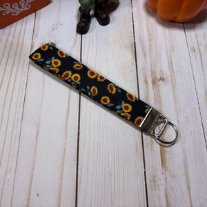 Fall Keychain, Halloween Keychain, Thanksgiving Keychain, Fall Gift, Ice Coffee Keychain, Fall Wristlet, Fall Keyfob, Wristlet, Keychain Sunflower