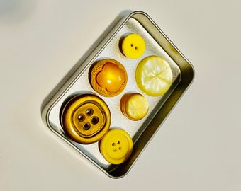 Cute-as-a-button Retro Yellow Button Magnets. Set of 6.