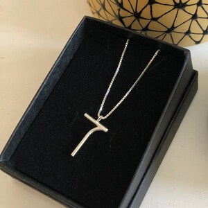 Letra D, collar minimalista, joyería minimalista, letra hebrea, collar con letras, collar con letras de plata, colgante con letras, letra Dalet