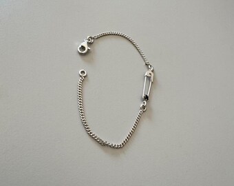 14k White Solid Gold Safety Pin Bracelet And Black diamond