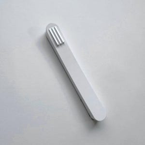 Handgefertigte Weiße Mezuzah Hülle, Minimalistisches Geometrisches Design