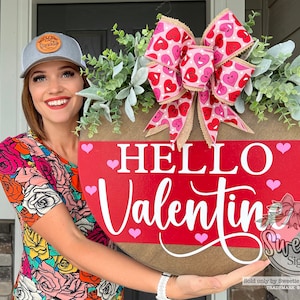 Valentines Front Door Decor | Hello Valentine | Valentines Wreath | Valentines Door Hanger | Valentine's Door Wreath | Valentines Hanger