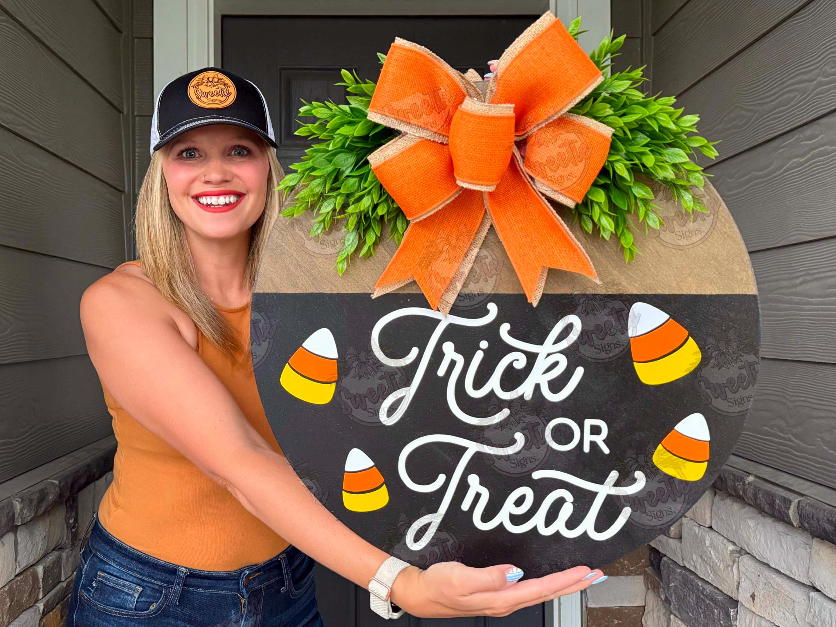 Halloween Front Door Decor | Halloween Wreath | Trick or Treat | Candy ...