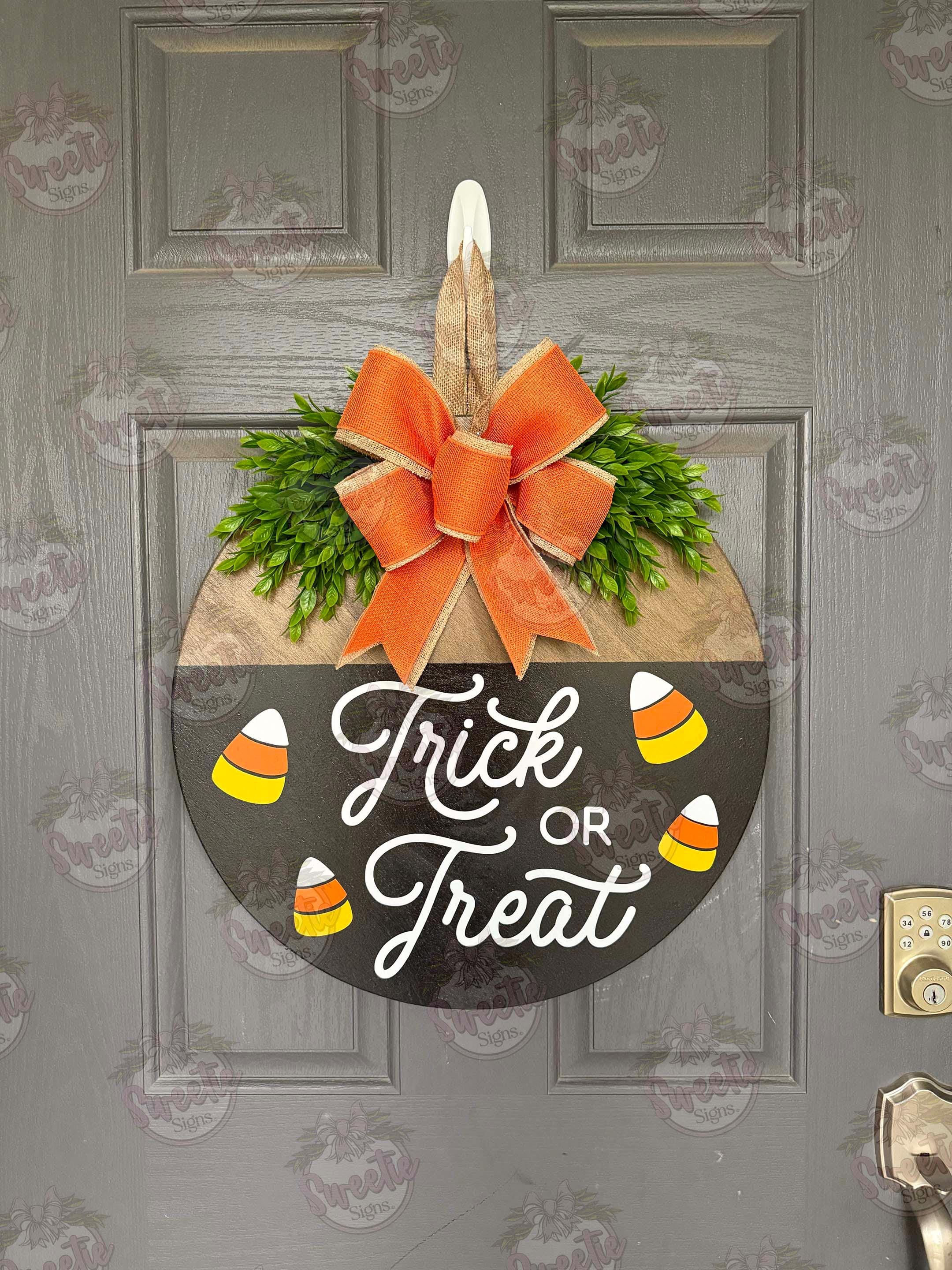 Halloween Front Door Decor | Halloween Wreath | Trick or Treat | Candy ...