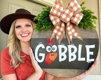 Happy Thanksgiving Round Door Hanger Wreath