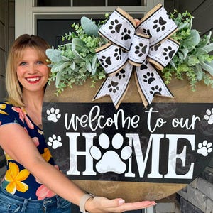 Front Door Decor | Welcome Sign | Dog Sign | Dog Sign | Dog Front Door Sign | Dog Door Hanger | Year Round Wreath | Dog Gift | Paw Print