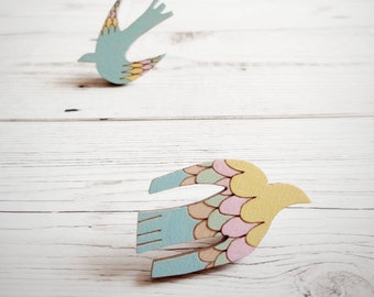 Bird Brooch - Flying Bird Pin Badge - Wooden Pin - Nature Pin - Bird Pin